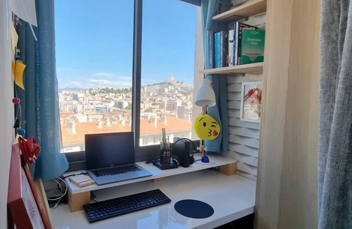 7th Arrondissement Apartamento | Discover Marseille by the sea in this superb apartment