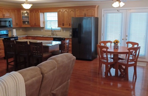 Maryville Casa | Discover Maryville and the Great Smoky Mountains