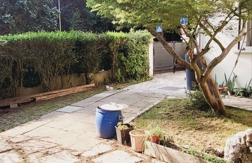 Le Plessis-Robinson Apartamento | Discover our comfortable studio, nestled in a quiet neighborhood 20 minutes from Paris.