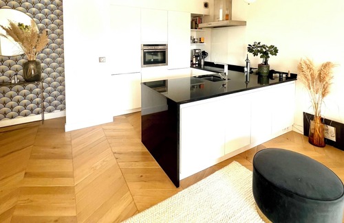 Amerique Apartamento | Descubre París y alójate en un hermoso y acogedor apartamento en el pueblo Jourdain.