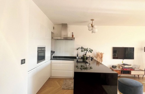 Amerique Apartamento | Descubre París y alójate en un hermoso y acogedor apartamento en el pueblo Jourdain.