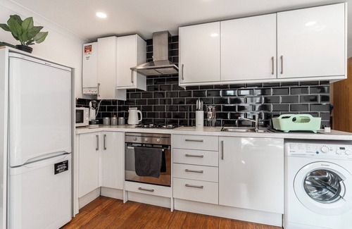 West Kensington Apartamento | Discover Plotseeker’s Centrally-Located 1-Bedroom Apartment