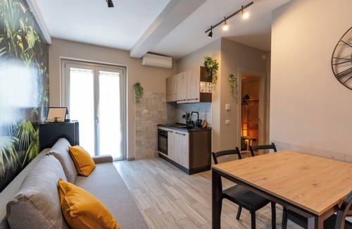 Rome Apartamento | Discover Rome from another perspective: entire apartment with garden
