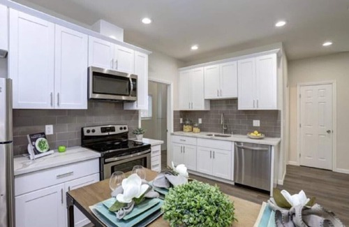 Horace Mann Casa | Discover Serene Comfort at Shark House: Your Ideal San Jose Retreat