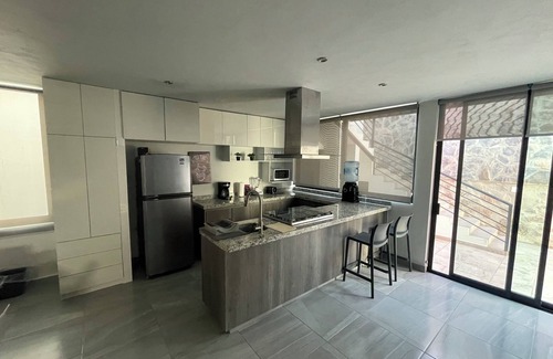 Raquet Club Casa | Disfruta de la tranquilidad familiar en Chapala. Casa para 2 adultos y 2 menores
