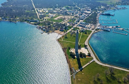 Put-in-Bay Casa | Discover the Perfect Island Getaway with Nautical Décor and Lake Views 102