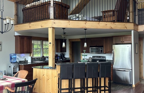 Whitefield Casa | Discover tranquility in the White Mountains, your perfect 3-bed retreat