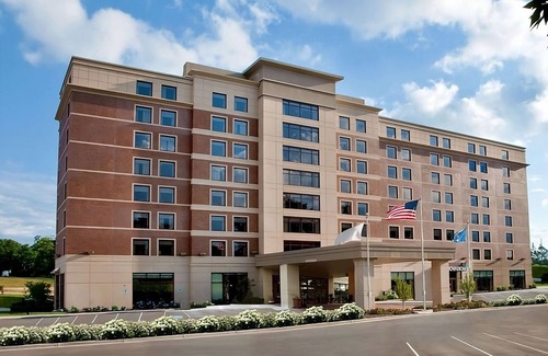 Wauwatosa Apartamento | Discover Wauwatosa's Charm! Indoor Swimming Pool, Pet-friendly Property!