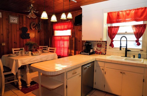 Milton Casa | Discover Your Cozy Comfort in Historic Downtown Milton, Florida & River Walk