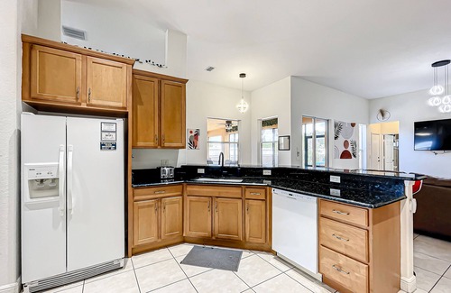 Port Saint Lucie Casa | Discover Your Oasis: Tropical Haven in Central PSL, Discover Your Oasis: Tropical Haven in Central P