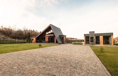 Rasnov Chalet De Esquí | Discover Your Perfect Cabin Escape.