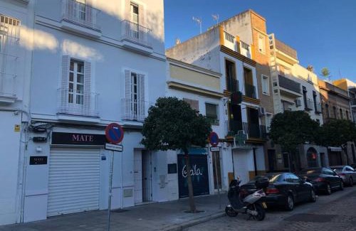 Triana Apartamento | Disfruta Sevilla desde Triana junto al río