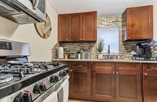 Boulevard Oaks Apartamento | ❤️ de Rice Village☀King Bed☀Netflix☀ WIFI☀4KTV☀W / D