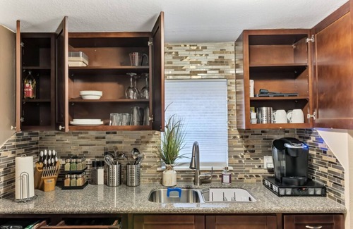 Boulevard Oaks Apartamento | ❤️ de Rice Village☀King Bed☀Netflix☀ WIFI☀4KTV☀W / D