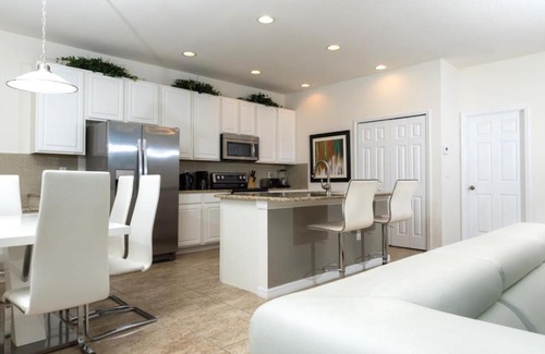 Bellavida Casa | DISNEY Large Family-Friendly Townhouse w/Pool - 06