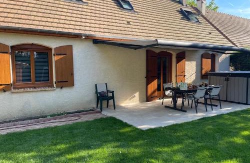 Vaires-sur-Marne Cama Y Desayuno | Disneyland chambre climatisée Vaires sur Marne au cœur des Jeux Olympiques