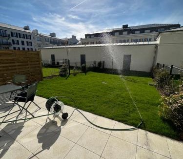 Serris Casa | Disneyland Paris, vallée village ,Paris , villa, garden , Syline Home, 120 m2