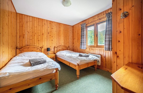 Glen Urquhart Cabina | Divach Lodge @ Lochletter Lodges. A 3 bedroom lodges in beautiful Glen Urquhart.