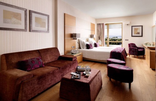 Vouliagmeni Hotel | Divani Escape- Adults only