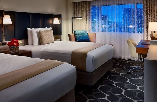 Uptown Hotel | Dive Into Your Dream Vacation! 3 Posh Units, w/ Outdoor Pool, Pets are Allowed!