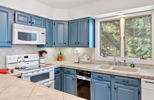 Windcliff Estates Casa | Divine Destiny Luxury At Windcliff 6 Bedroom Condo by RedAwning