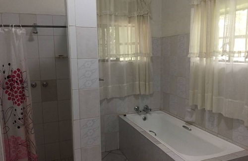 Livingstone Casa | Divine Guest House