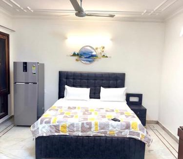Saket Apartamento | Divine India Service Apartment, Studio E- 30