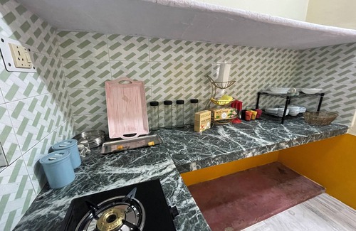Mathura Apartamento | Divine Stay- Exclusive 2BHK- SuperHost- Varanda