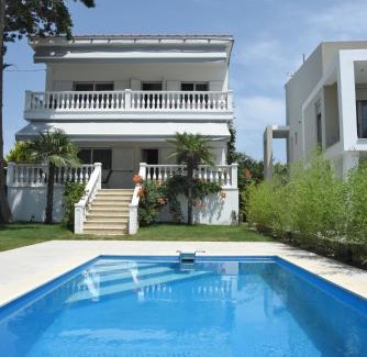 Toroni Villa | Divine Villa