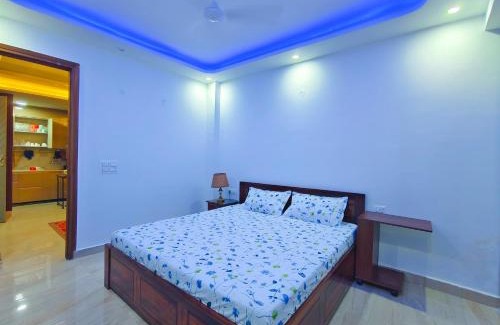 Chhatarpur Apartamento | Divisha Homes-1BHK Luxury Apartment in South Delhi