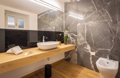 Centro Storico Casa | Divisi Suites & SPA