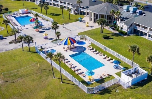 Jekyll Island Casa | DIXIES RETREAT by Jekyll Realty