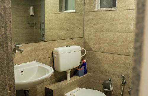 Dumas Apartamento | DIYANSHH HOMES STAYS IN DUMAS