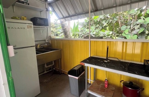 Islote Apartamento | DK Backyard's Green Apartment