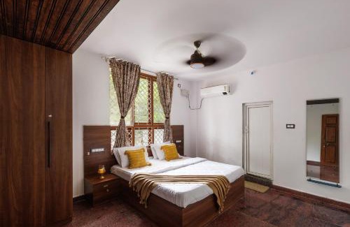 Hyderabad Villa | DLR FarmhousePrivate Pool4BHKACWi-Fi
