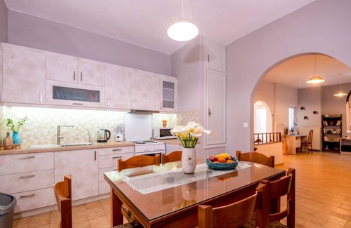 Margarites Casa | DM-Discover Margarites Home