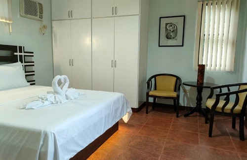 Tawala Cama Y Desayuno | DMC2 Residence Panglao