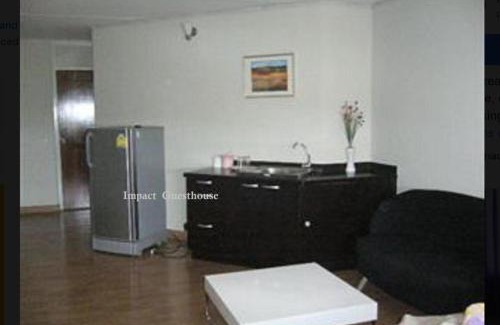 Bang Kra So Cama Y Desayuno | Dmk Don Mueang Airport Guest House