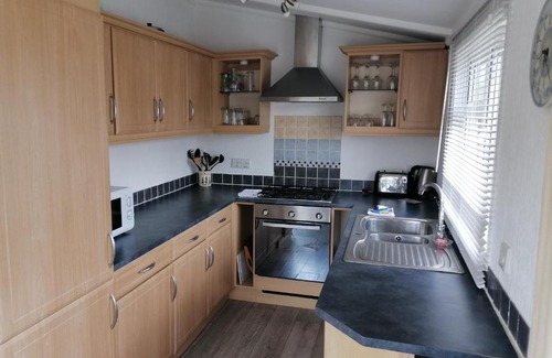 Hastings Cabina | Do you want Style and Comfort - Oak Lodge