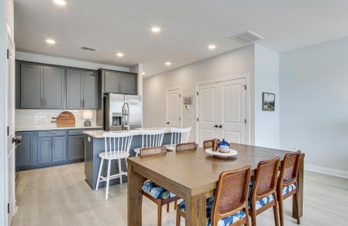 Greenwood Casa | Dock Access Pet-Friendly Lake Greenwood Gem!