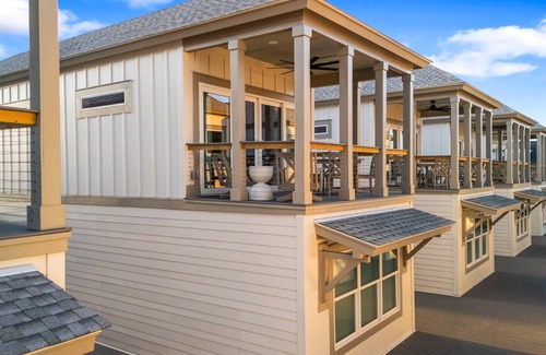 Georgetown Casa | Dock and Dwell at the Winyah Bay Club, Pool, Outdoor Lounge/Grill and Boat Slip included!