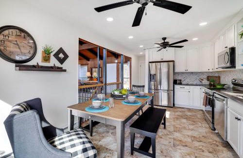 Long Pond Casa | Dock and Fire Pit Lakefront Poconos Retreat!