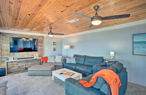 Enchanted Oaks Casa | Dock and Fire Pit Lakefront Cedar Creek Home!