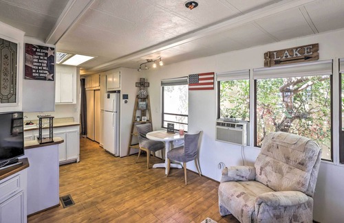 Lake Havasu City Cabaña | Dock & Beach Access: Cozy Lake Havasu City Home!