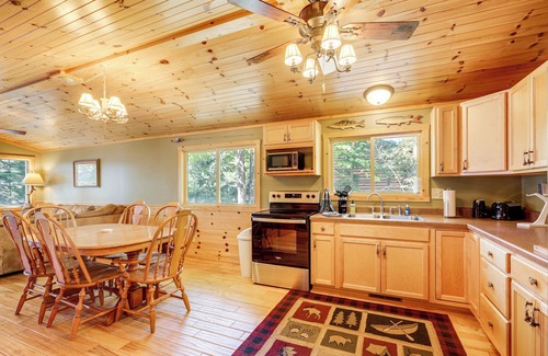 Lac du Flambeau Casa | Dock + Fire Pit: ‘Sweet Serenity’ on Amber Lake