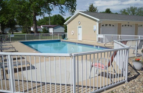 Arnolds Park Condominio | Dock Holiday on Upper Gar Lake