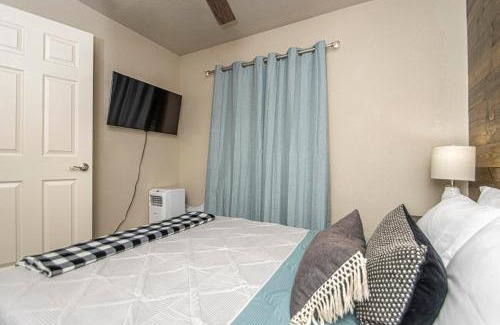 Mid America Apartamento | Dock Holiday!