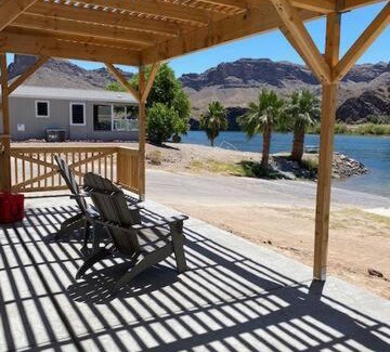 Parker Dam Casa | Dock Holiday! Waterfront cottage with boat ramp!