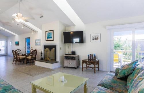 Topsail Beach Casa | Dock Holliday