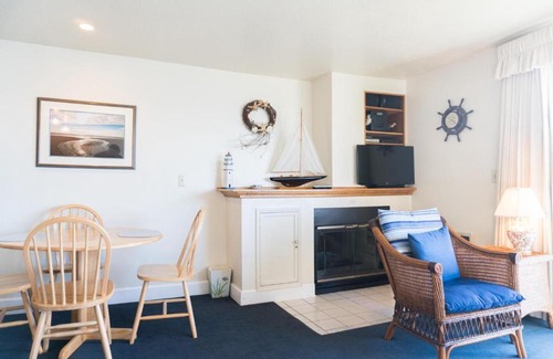 Lincoln City Casa | Dock of The Bay 105